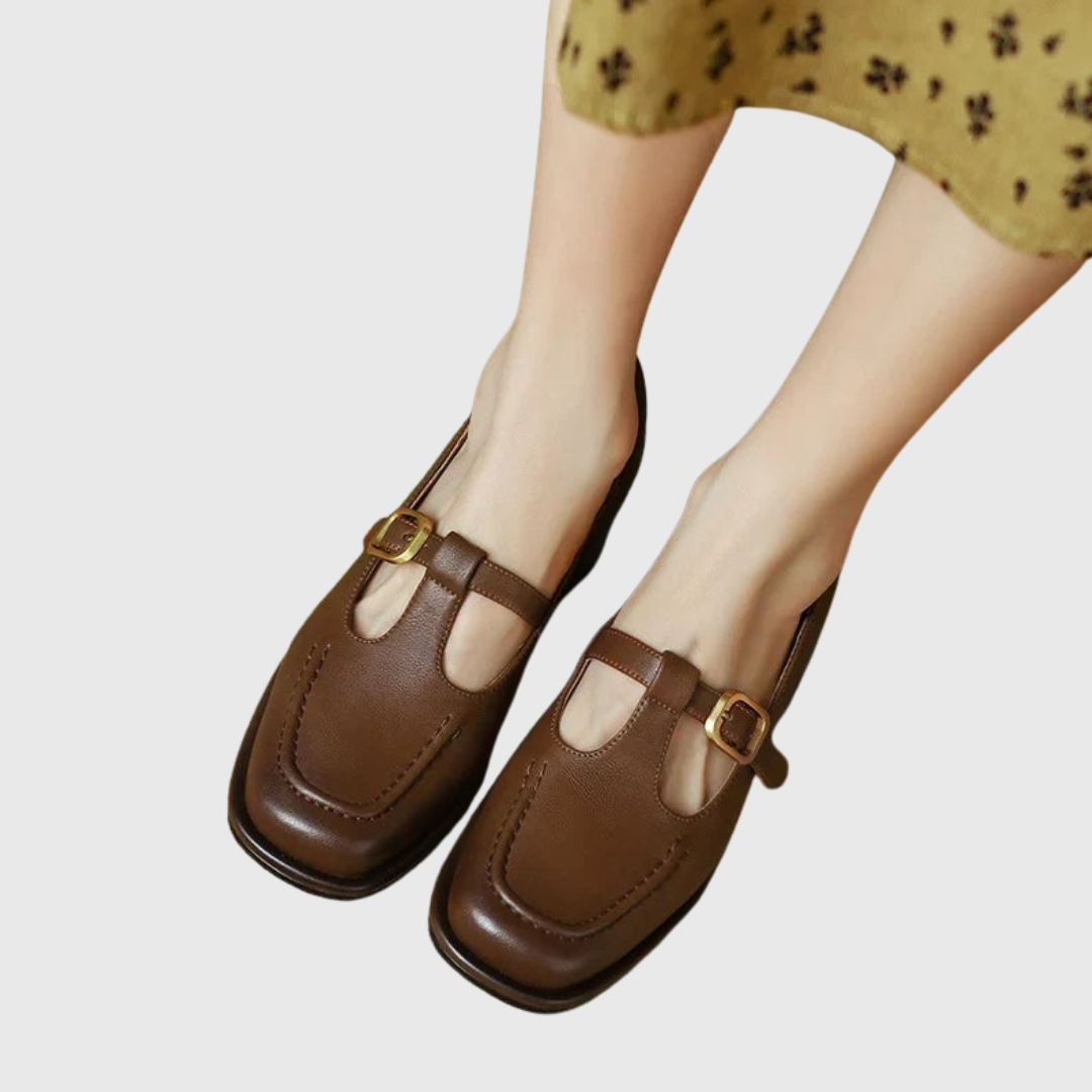 Loes | T-Bar Sandals