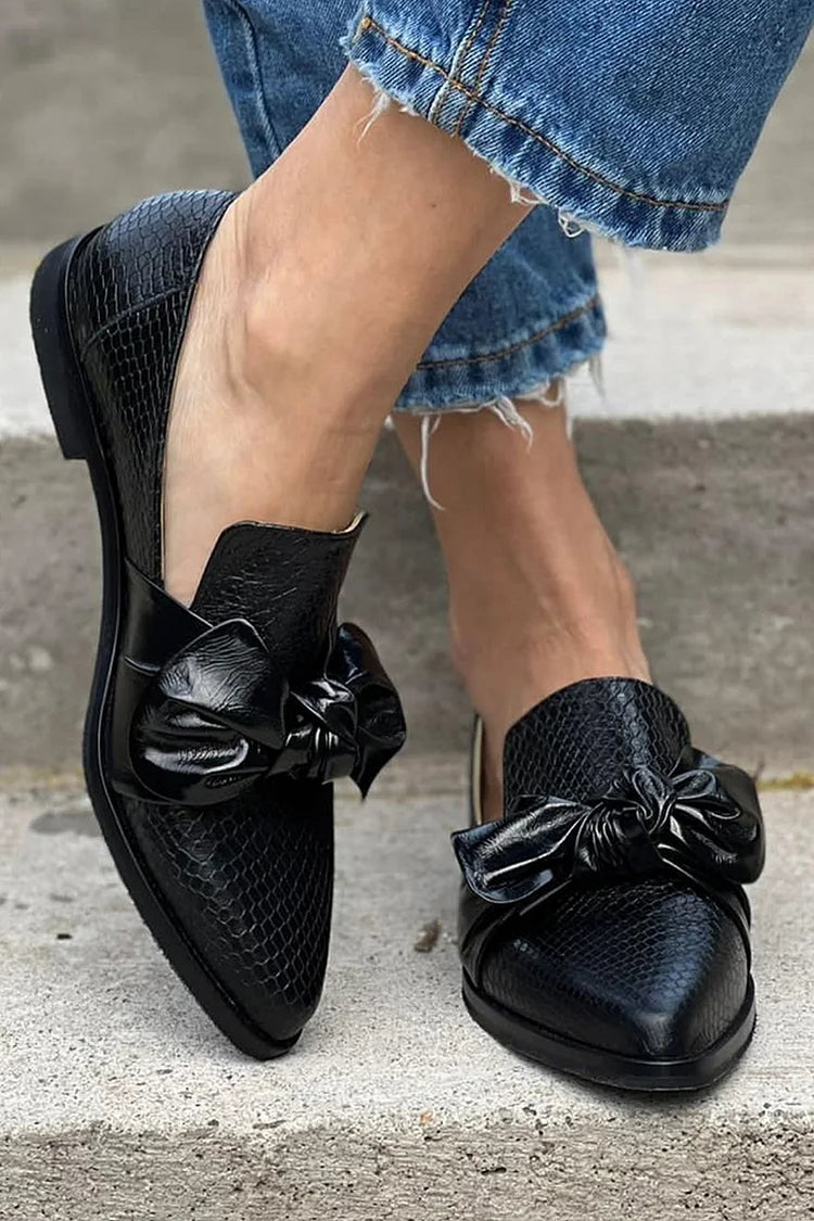 Chelsea - Elegant Slipper with Bow
