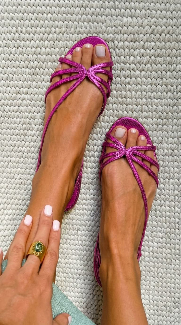 POSITANO | GOLDEN SANDALS SUMMER ELEGANCE