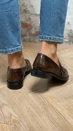 Maevie | Classic Brown Loafers