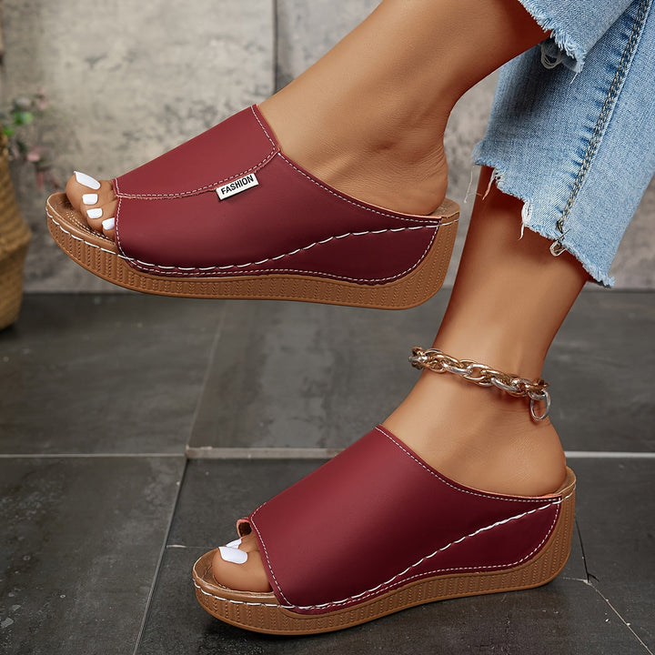 Isabelle | Comfort Wedge Mule