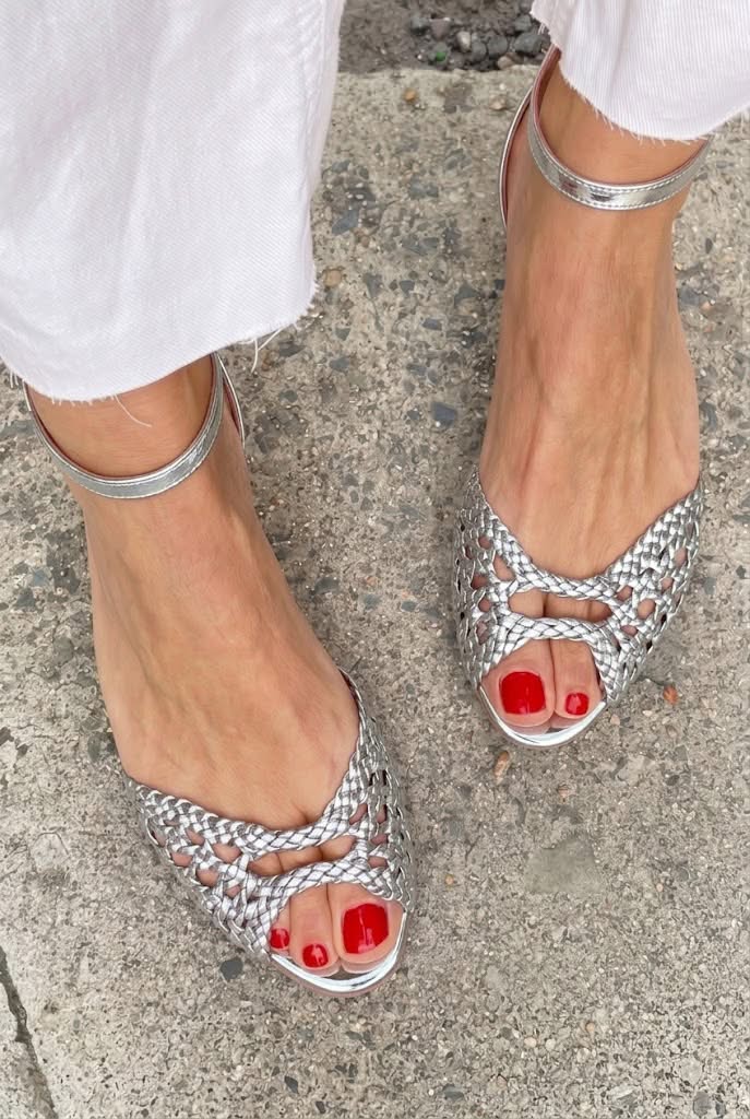 SANTORINI | GOLDEN WOVEN SANDALS