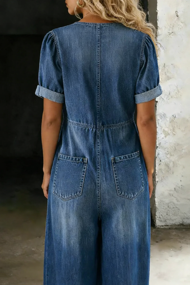 Naya | Short jumpsuit with short sleeves and V-neck