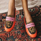 Sia | Coral Loafers with Pink Trim