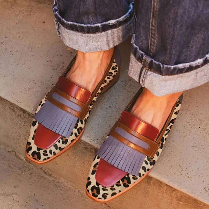 Zelda - Elegant Leopard Print Moccasins