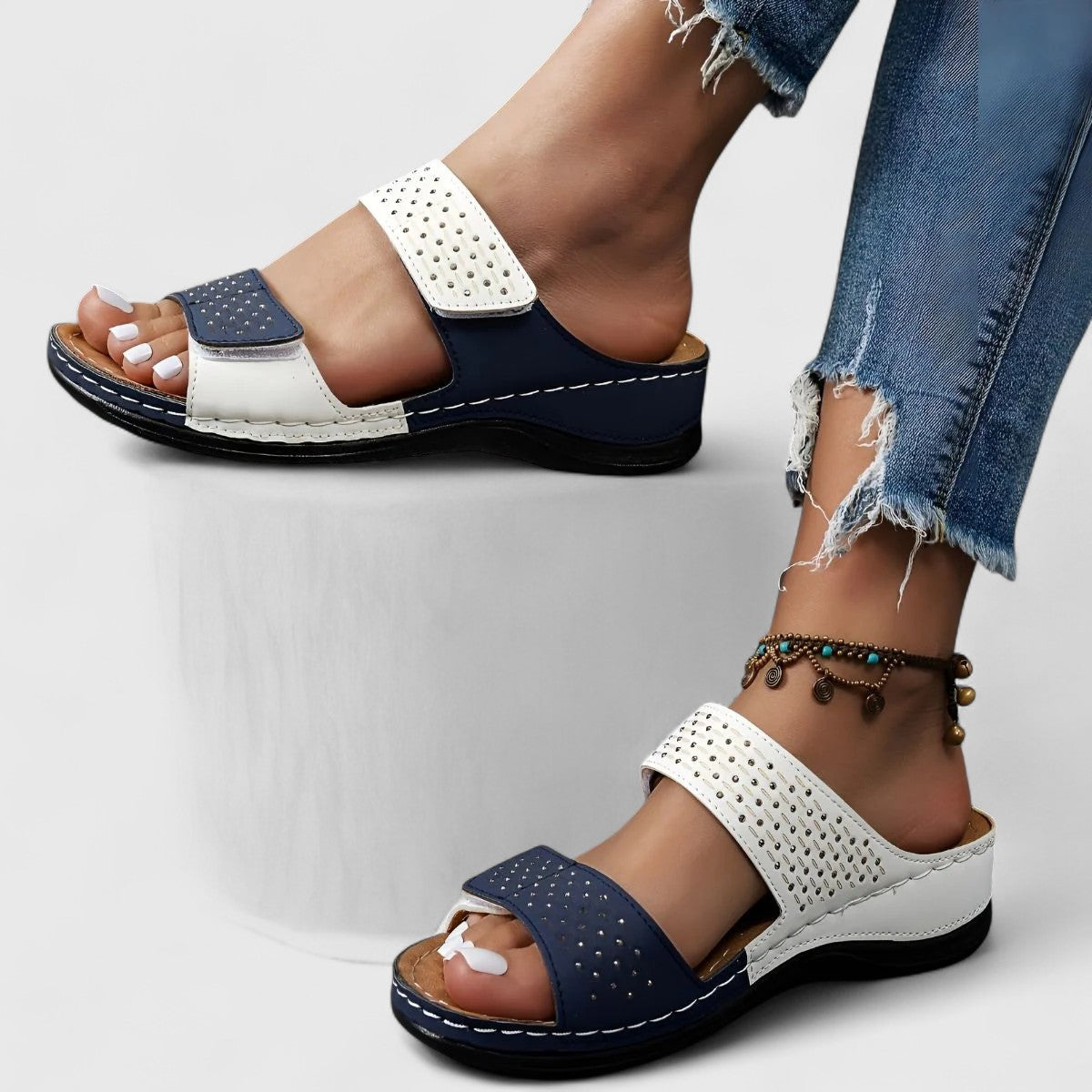 KARYSSA | ORTHOPAEDIC SANDALS