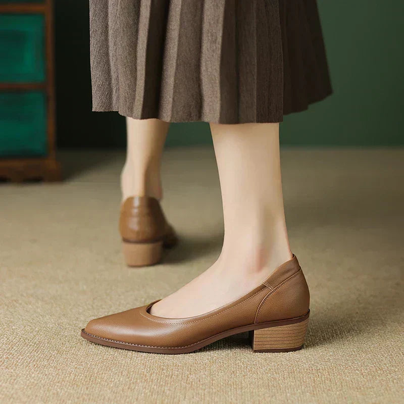 Loes | Mid-Heel Shoes