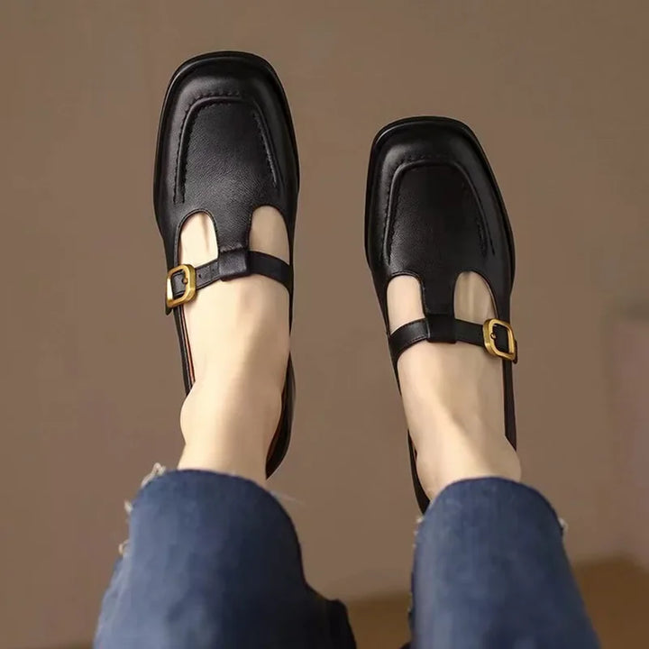 Loes | T-Bar Sandals