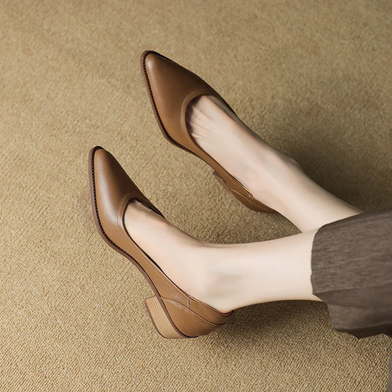 Loes | Mid-Heel Shoes