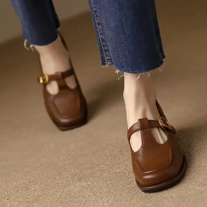 Loes | T-Bar Sandals