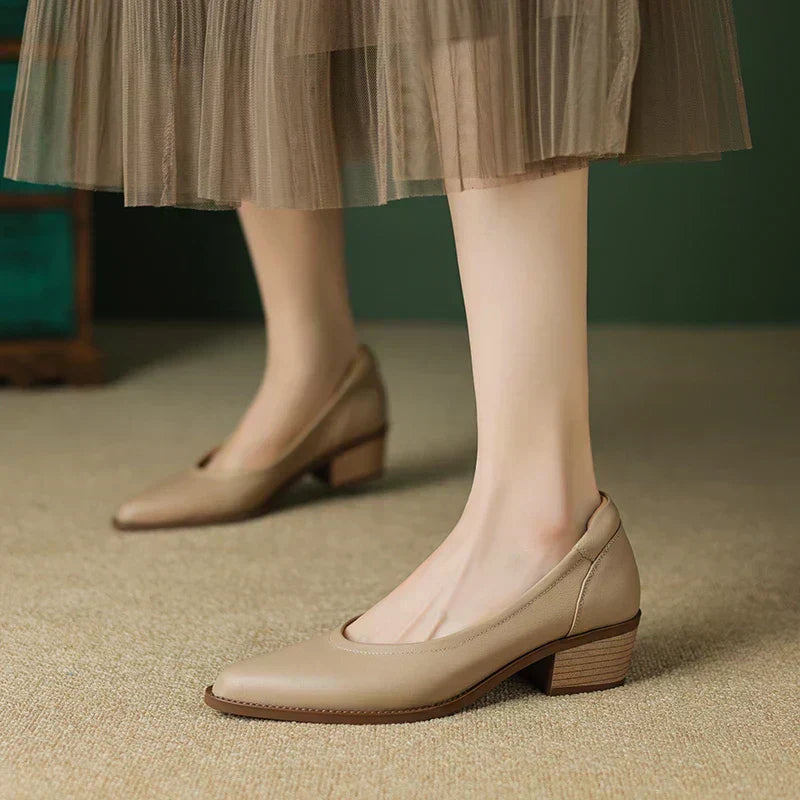 Loes | Mid-Heel Shoes