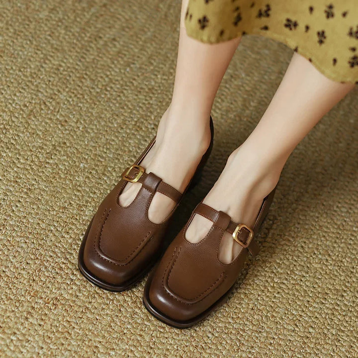 Loes | T-Bar Sandals