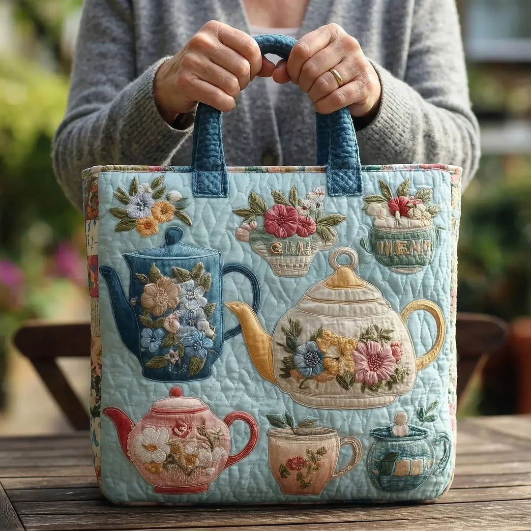 Floral Patterned Quilted Tote